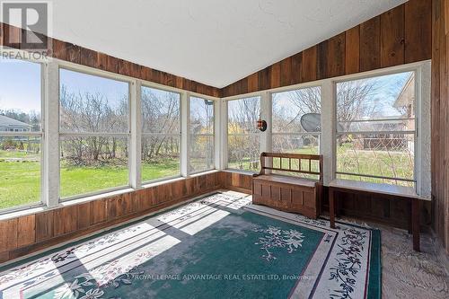 10 Robert Road, Perth, ON - Indoor Photo Showing Other Room