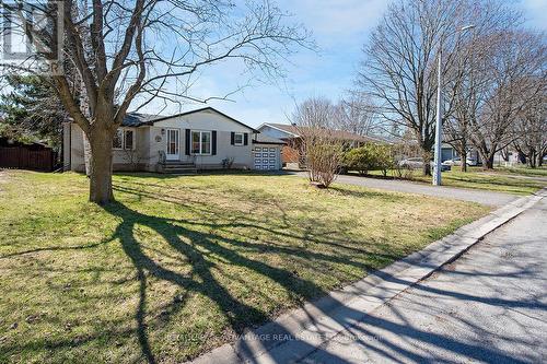 10 Robert Road, Perth, ON - Outdoor