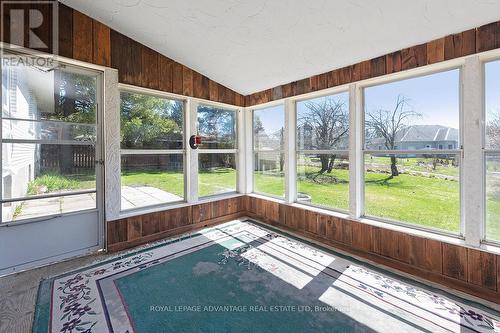 10 Robert Road, Perth, ON - Indoor Photo Showing Other Room
