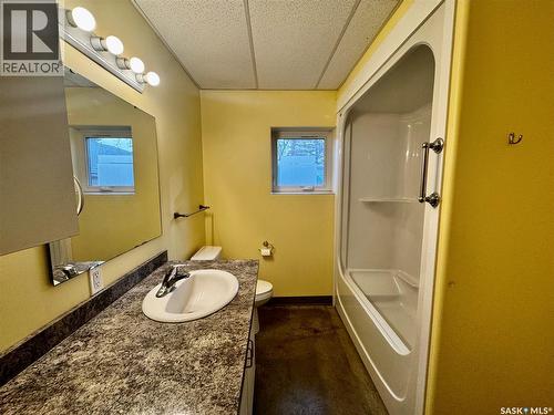 347&353 Maple Avenue, Yorkton, SK - Indoor Photo Showing Bathroom
