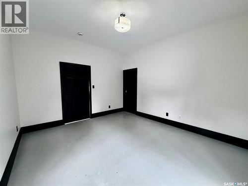 347&353 Maple Avenue, Yorkton, SK - Indoor Photo Showing Other Room
