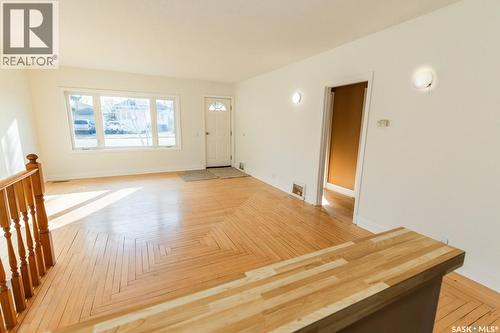 430 Columbia Avenue, Kerrobert, SK - Indoor Photo Showing Other Room