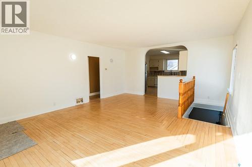 430 Columbia Avenue, Kerrobert, SK - Indoor Photo Showing Other Room