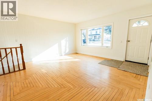 430 Columbia Avenue, Kerrobert, SK - Indoor Photo Showing Other Room