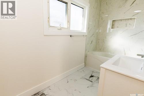 430 Columbia Avenue, Kerrobert, SK - Indoor
