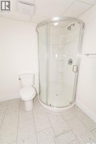 430 Columbia Avenue, Kerrobert, SK - Indoor Photo Showing Bathroom