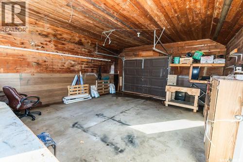 430 Columbia Avenue, Kerrobert, SK - Indoor Photo Showing Garage