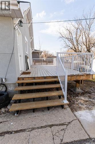430 Columbia Avenue, Kerrobert, SK - Outdoor With Deck Patio Veranda