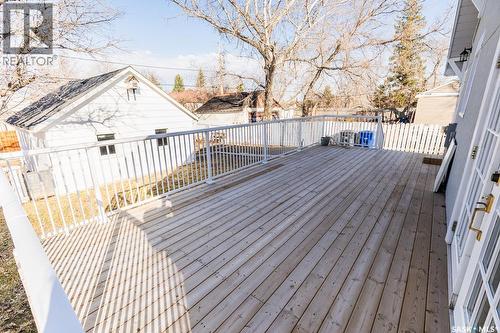 430 Columbia Avenue, Kerrobert, SK - Outdoor With Deck Patio Veranda
