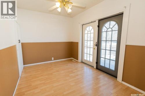 430 Columbia Avenue, Kerrobert, SK - Indoor Photo Showing Other Room