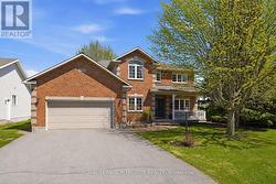 17 GRAPHITE ROAD Ottawa, ON K2S 1Y8