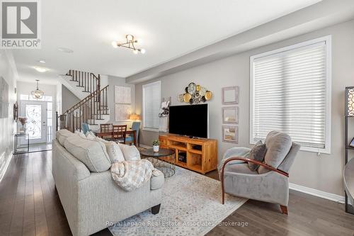 1529 Winville Road, Pickering, ON - Indoor Photo Showing Living Room
