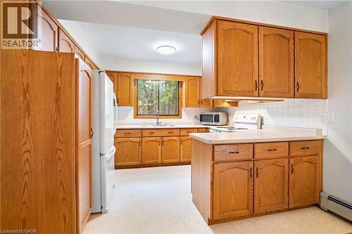 4620 Sideroad 20 N Road, Puslinch, ON - Indoor Photo Showing Kitchen