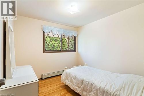 4620 Sideroad 20 N Road, Puslinch, ON - Indoor Photo Showing Bedroom