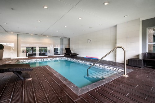 Pool - 307-1800 Boul. Angrignon, Montréal (Lasalle), QC - Indoor Photo Showing Other Room With In Ground Pool