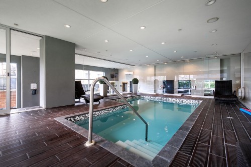 Pool - 307-1800 Boul. Angrignon, Montréal (Lasalle), QC - Indoor Photo Showing Other Room With In Ground Pool