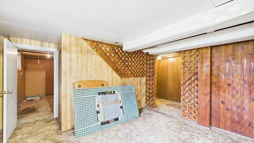 513 Hurry Avenue, Cranbrook, BC - Indoor Photo Showing Other Room
