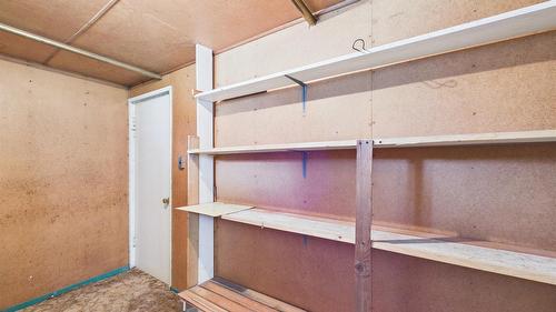 513 Hurry Avenue, Cranbrook, BC - Indoor Photo Showing Other Room