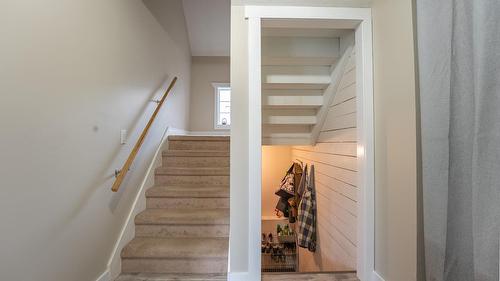 359 Banks Street, Kimberley, BC - Indoor Photo Showing Other Room