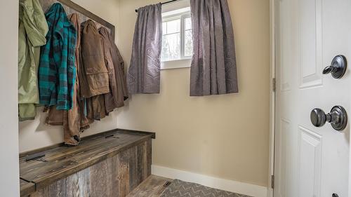 359 Banks Street, Kimberley, BC - Indoor