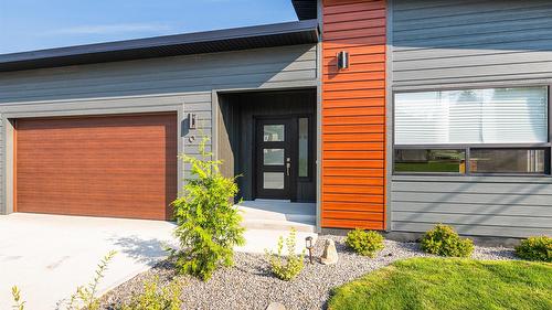 9-405 Canyon Street, Creston, BC - Outdoor With Exterior