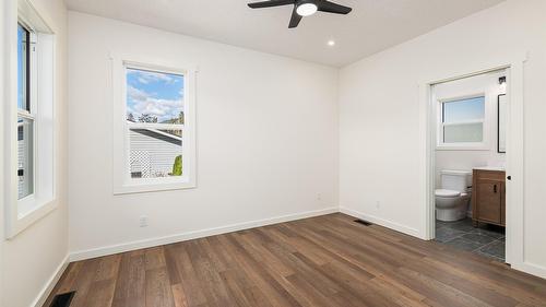 9-405 Canyon Street, Creston, BC - Indoor Photo Showing Other Room