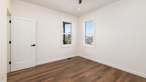 9-405 Canyon Street, Creston, BC - Indoor Photo Showing Other Room