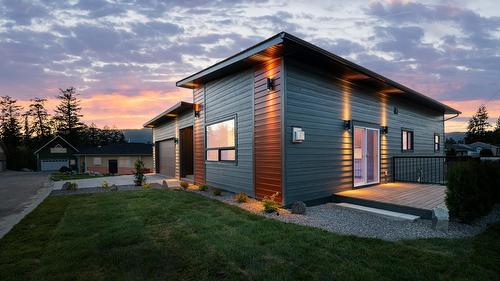 9-405 Canyon Street, Creston, BC - Outdoor