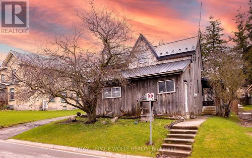 19 SPRING STREET S  Mapleton, ON N0G 1P0