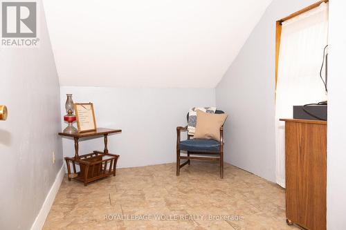 19 Spring Street S, Mapleton, ON - Indoor