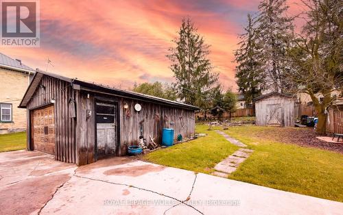 19 Spring Street S, Mapleton, ON - Outdoor