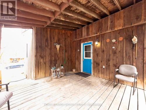 19 Spring Street S, Mapleton, ON - Indoor