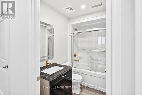 Up32 - 50 Herrick Avenue, St. Catharines (Oakdale), ON - Indoor Photo Showing Bathroom