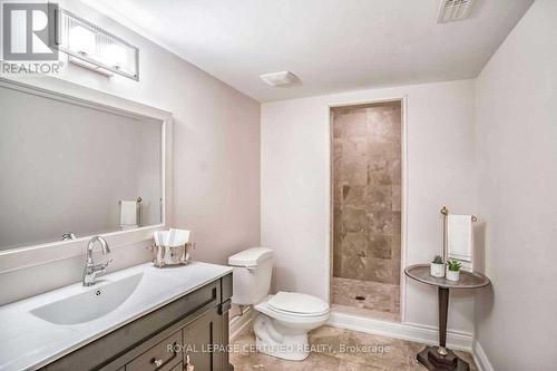 316 Barondale Drive, Mississauga, ON - Indoor Photo Showing Bathroom