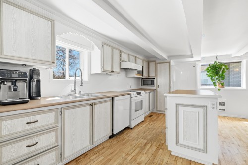 Cuisine - 668 Ch. De St-Robert, Saint-Robert, QC - Indoor Photo Showing Kitchen With Double Sink