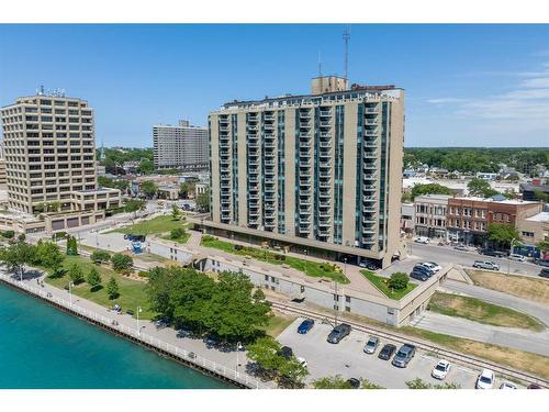 909-155 FRONT Street NORTH Sarnia, ON N7T 7V5
