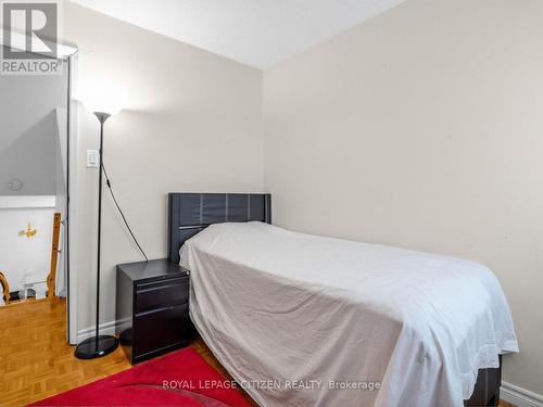 148 Milestone Crescent, Aurora, ON - Indoor Photo Showing Bedroom