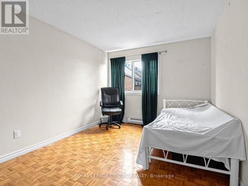 148 Milestone Crescent, Aurora, ON - Indoor Photo Showing Bedroom