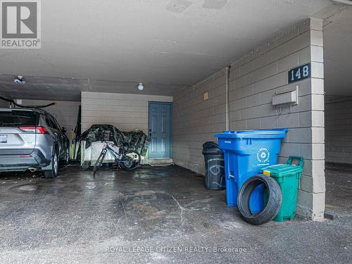 148 Milestone Crescent, Aurora, ON - Indoor Photo Showing Garage