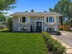 16 Moreau Drive  Charlottetown, PE C1A 2Y2