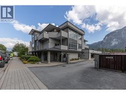 37738 THIRD AVENUE Squamish, BC V8B 0A2