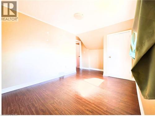 214 Fairfield Avenue, Hamilton, ON - Indoor Photo Showing Other Room