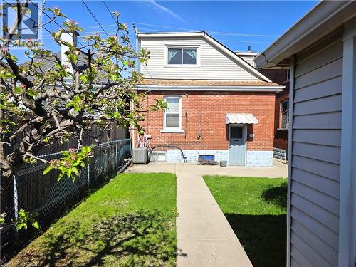 214 Fairfield Avenue, Hamilton, ON - Outdoor With Exterior