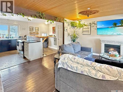 1415 Ashley Drive, Swift Current, SK - Indoor With Fireplace