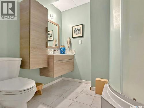 1415 Ashley Drive, Swift Current, SK - Indoor Photo Showing Bathroom