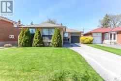 14 SHIPLEY ROAD Toronto, ON M9R 3H8