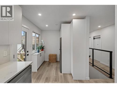 1344 Prairie Avenue, Port Coquitlam, BC - Indoor