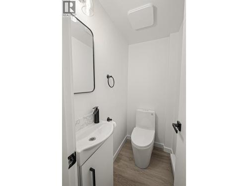 1344 Prairie Avenue, Port Coquitlam, BC - Indoor Photo Showing Bathroom