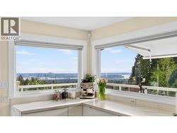 668 ALPINE COURT  North Vancouver, BC V7R 2L8