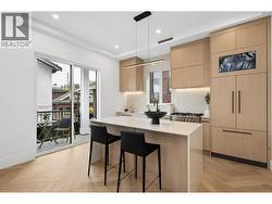 1 3637 E 46TH AVENUE  Vancouver, BC V5S 1B7